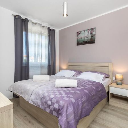Apartman Bura プナト エクステリア 写真
