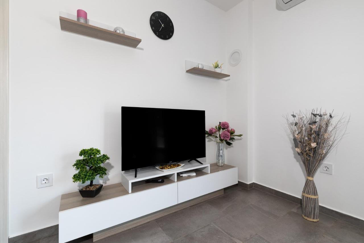 Apartman Bura プナト エクステリア 写真